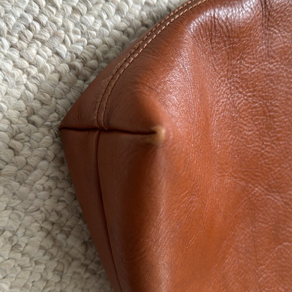 Madewell Transport Tote Small - vegan leather, tan - Picture 8 of 15